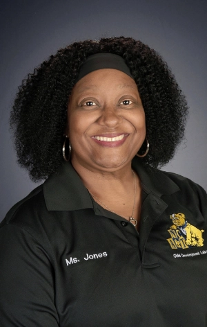 Charryse Jones Headshot